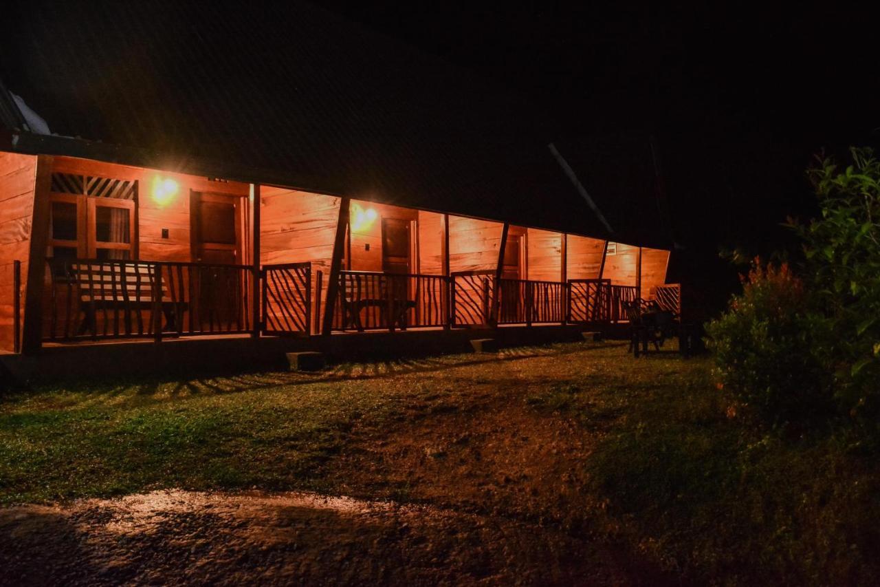 Cinnamon Village Sinharaja Deniyaya Esterno foto